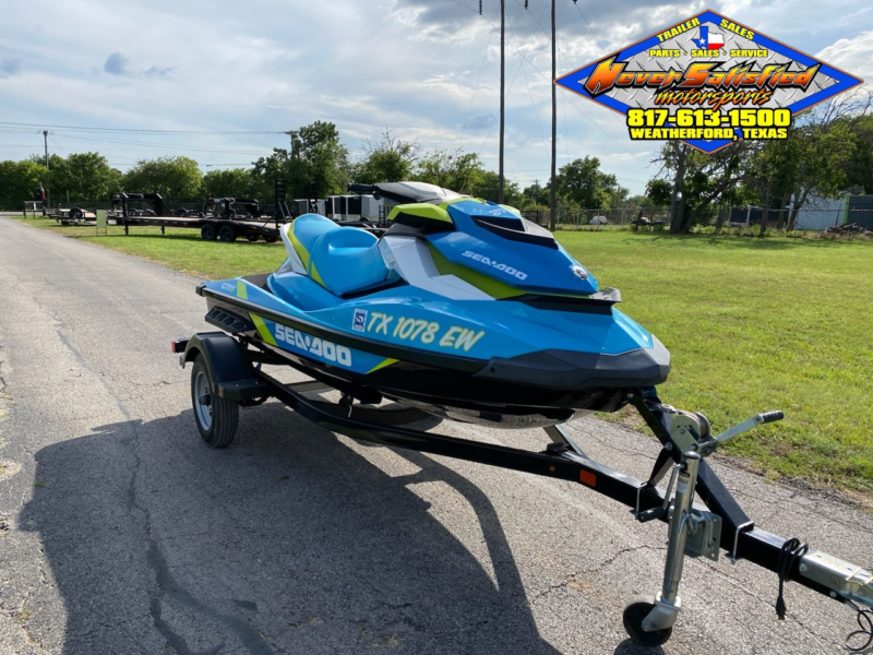 2016 SEA DOO GTI SE 130 WITH TRAILER AND COVER