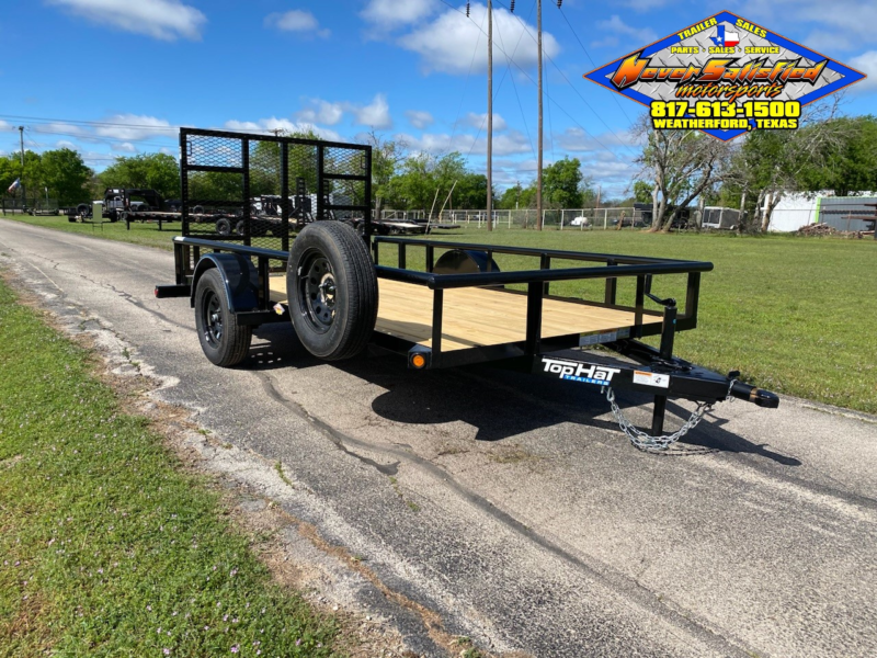 2025 TOP HAT 77″ X 12′ SINGLE AXLE PIPE TOP UTILITY TRAILER W/ 4′ SPRING ASSIST RAMP GATE, SPARE 2,990 GVWR