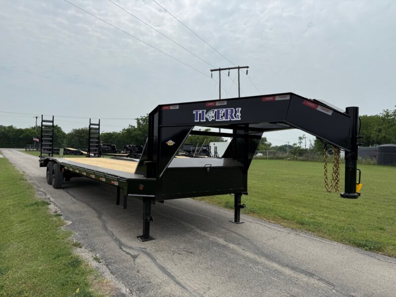 2025 TIGERTX 102" X 30' GOOSENECK TRAILER W/ DRIVE OVER FENDERS, STAND UP RAMPS, 18PLY TIRES, 20,000 GVWR