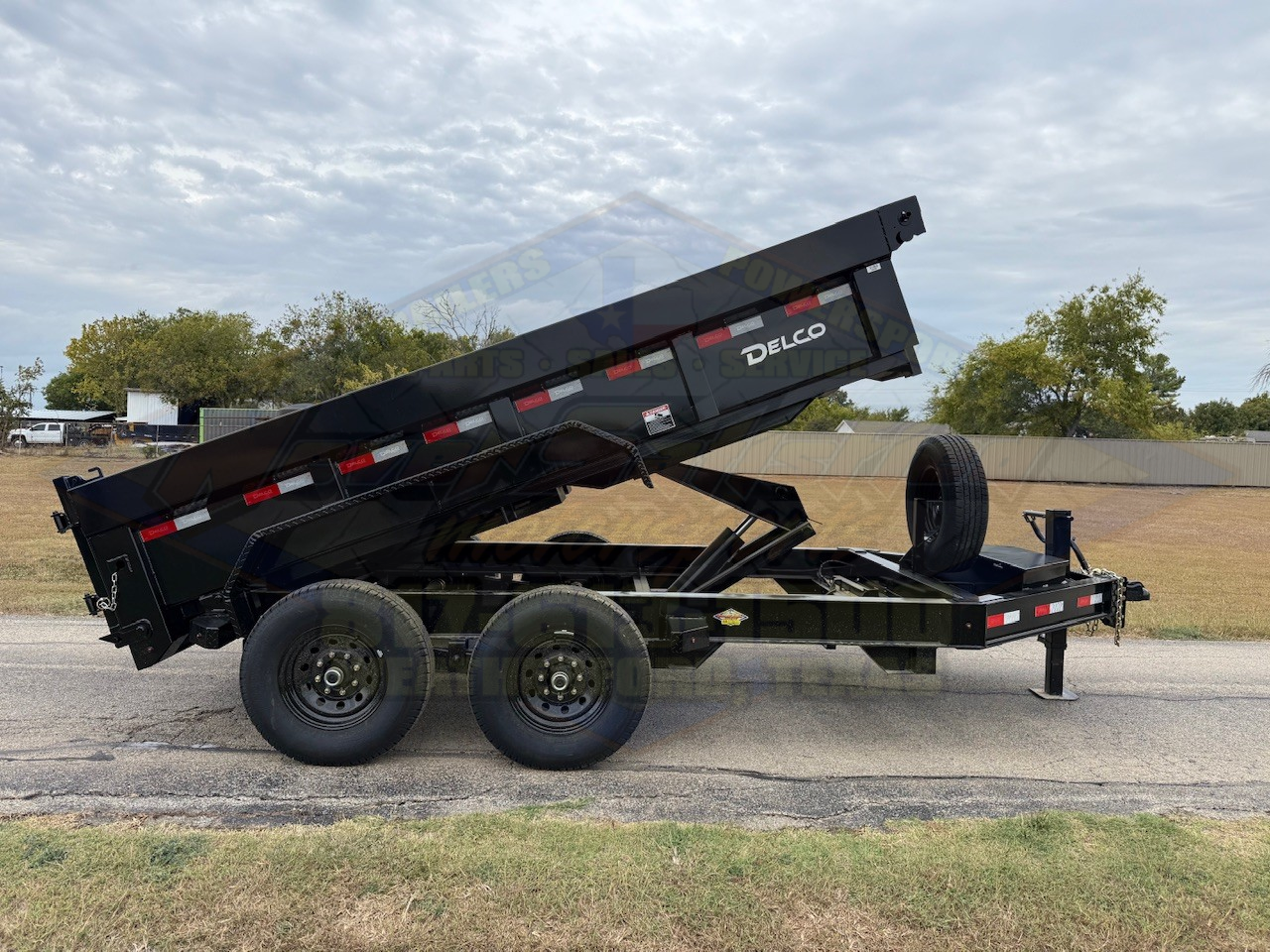 2025 DELCO 83" X 12' DUMP TRAILER WITH TARP, RAMPS AND SPARE 14,000 GVWR - Image 4