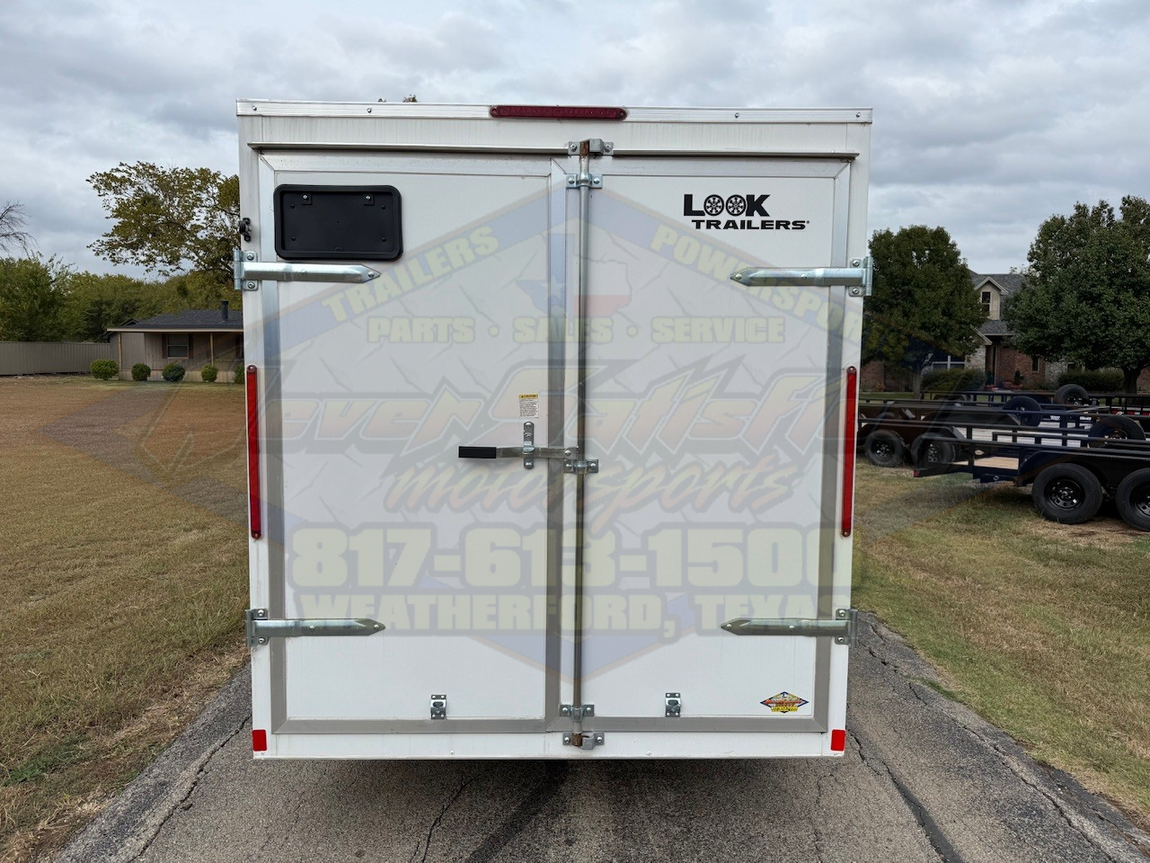2026 LOOK 6' X 12' SINGLE AXLE ENCLOSED CARGO TRAILER W/ REAR DOUBLE DOORS, SPARE, WHITE 2,990 GVWR - Image 5