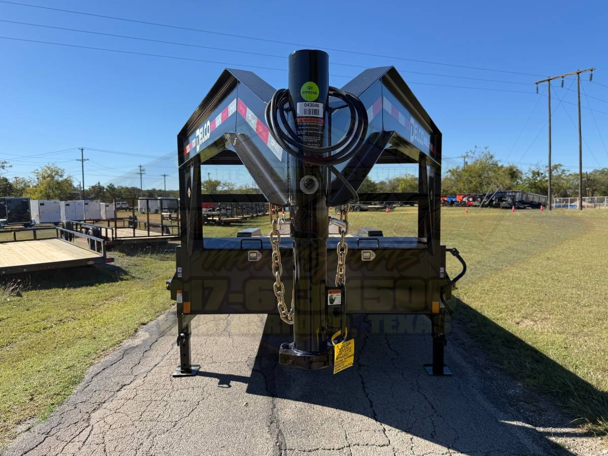 2026 DELCO 102" X 24' GOOSENECK FLATBED TRAILER W/DRIVE OVER FENDERS, SLIDE IN RAMPS, AND SPARE 14K-GVWR - Image 10