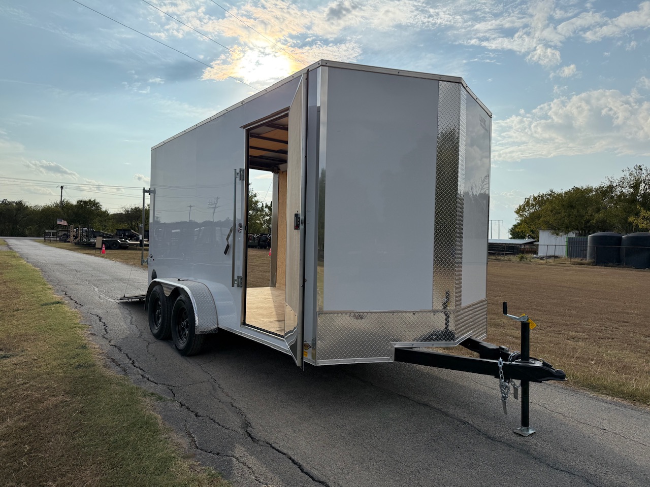 2026 LOOK 7' X 14' TANDEM AXLE ENCLOSED CARGO TRAILER WITH SPARE WHITE 7,000 GVWR - Image 9