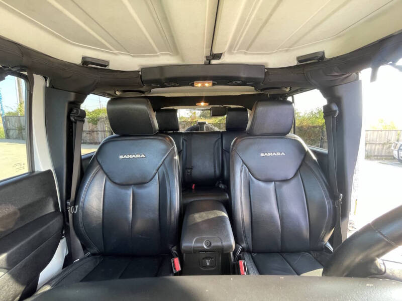 2013 JEEP WRANGLER UNLIMITED SAHARA - Image 17