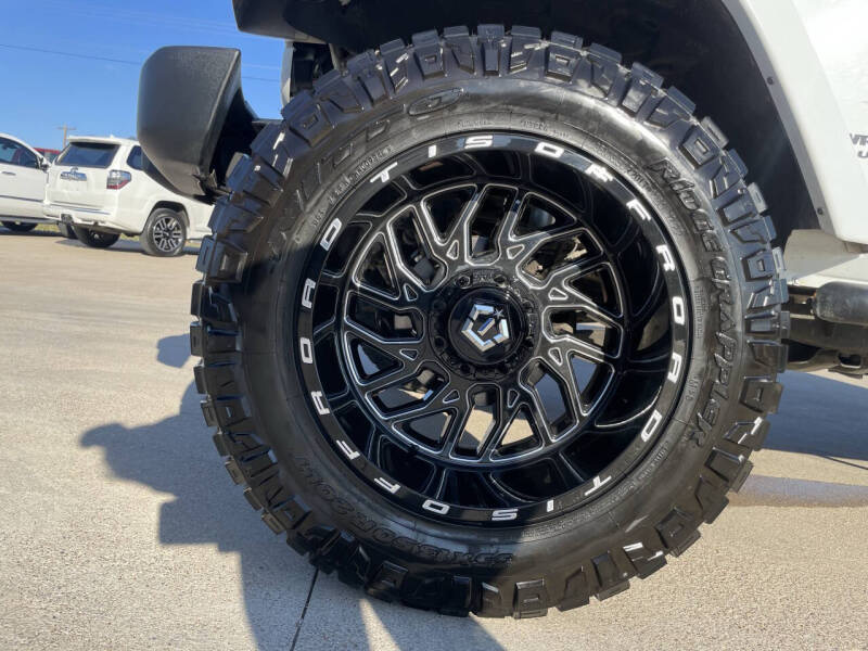 2013 JEEP WRANGLER UNLIMITED SAHARA - Image 12