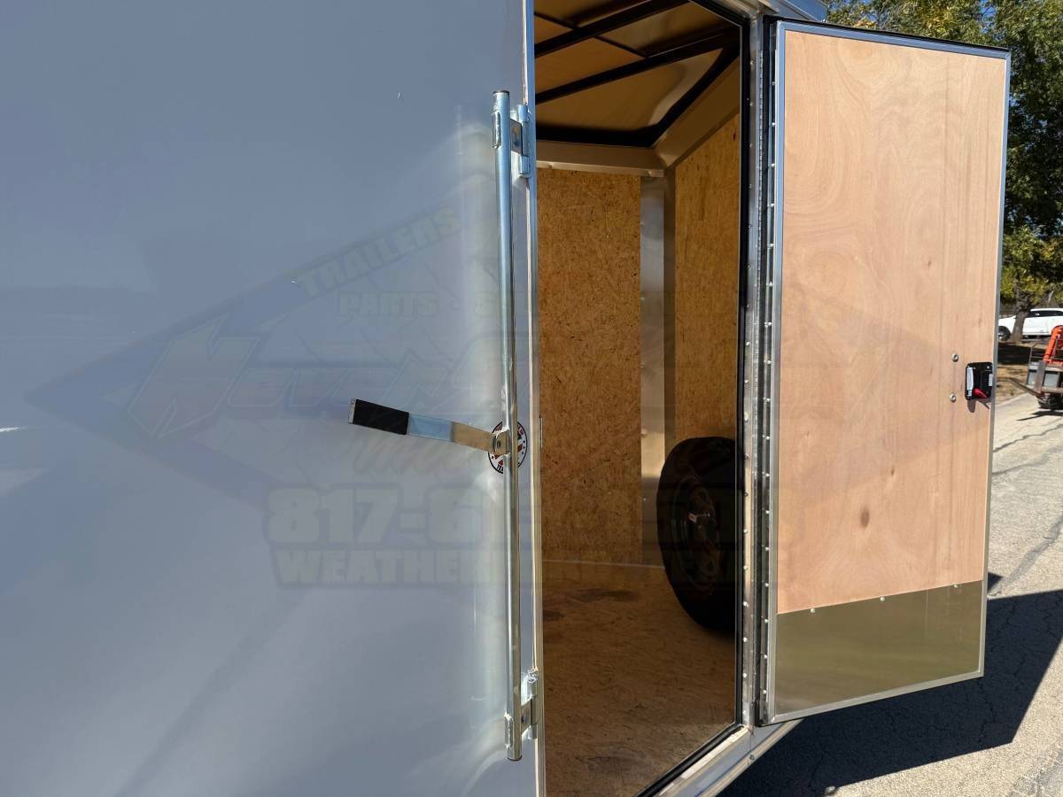 2026 LOOK 6' X 12' SINGLE AXLE ENCLOSED CARGO TRAILER W/ SPARE, WHITE 2,990 GVWR - Image 11