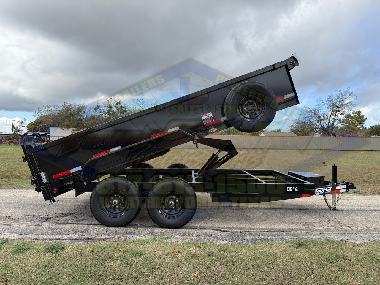2026 TOP HAT 83" X 14' DUMP TRAILER WITH TARP, RAMPS AND SPARE 14,000 GVWR - Image 3