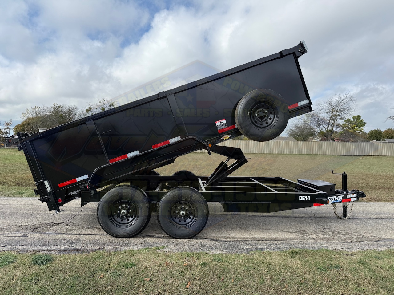 2026 TOP HAT 83" X 14' DUMP TRAILER WITH 3' SIDEWALLS, TARP, RAMPS AND SPARE 14,000 GVWR - Image 3