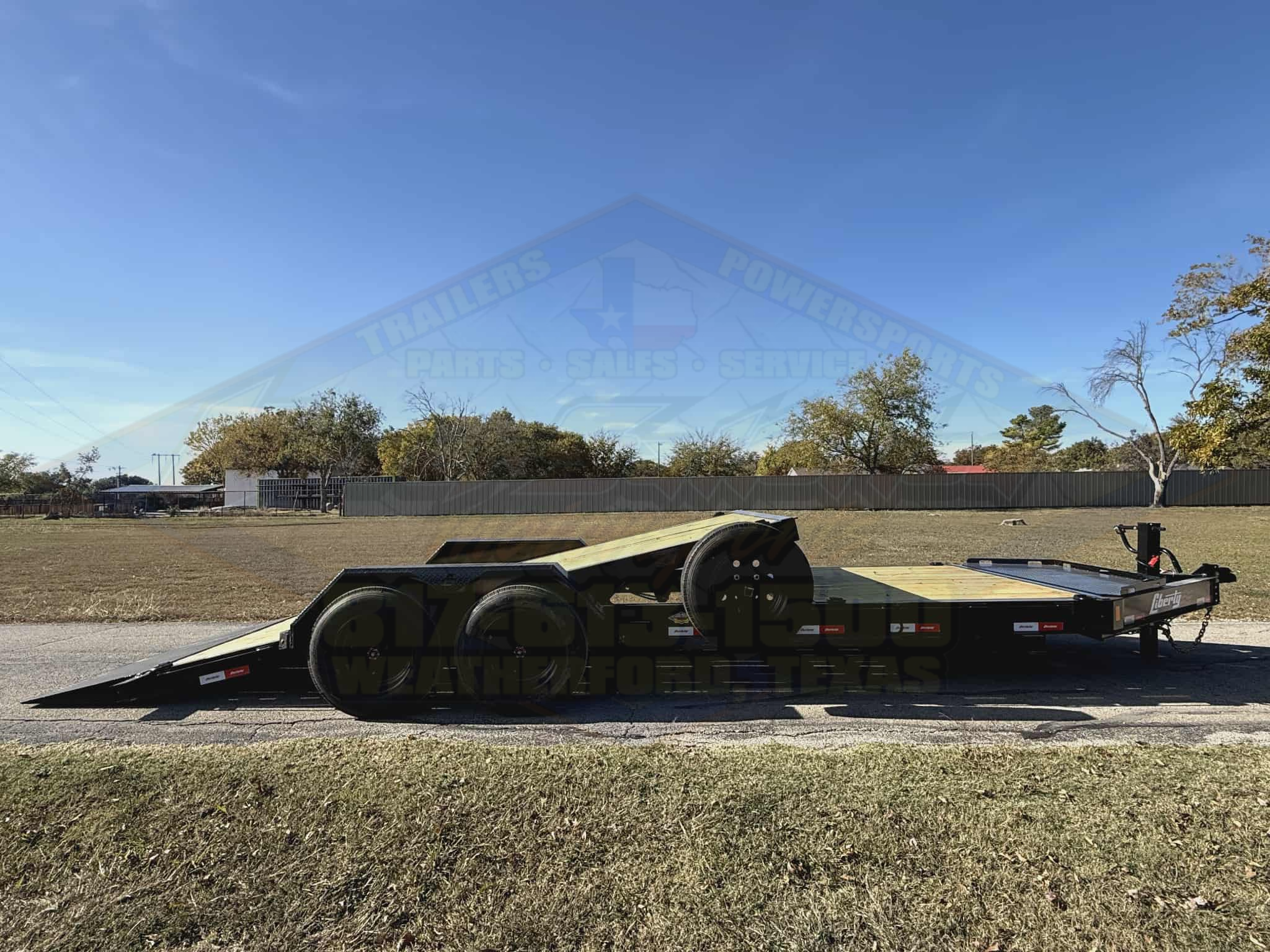 2026 LIBERTY TRAILERS 83" X 22' TILT DECK TRAILER WITH SPARE 17,500 GVWR - Image 4