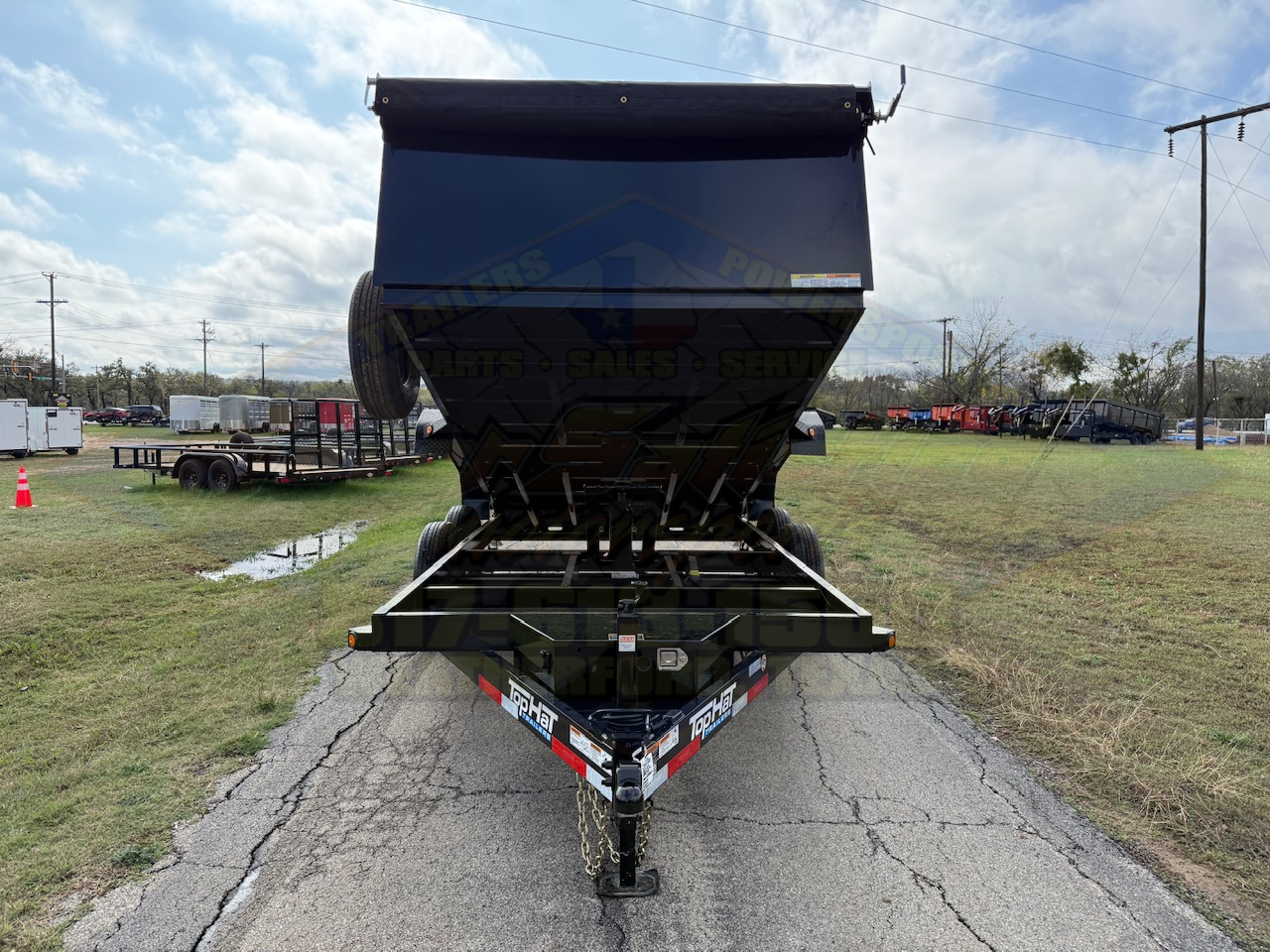 2026 TOP HAT 83" X 14' DUMP TRAILER WITH 3' SIDEWALLS, TARP, RAMPS AND SPARE 14,000 GVWR - Image 7