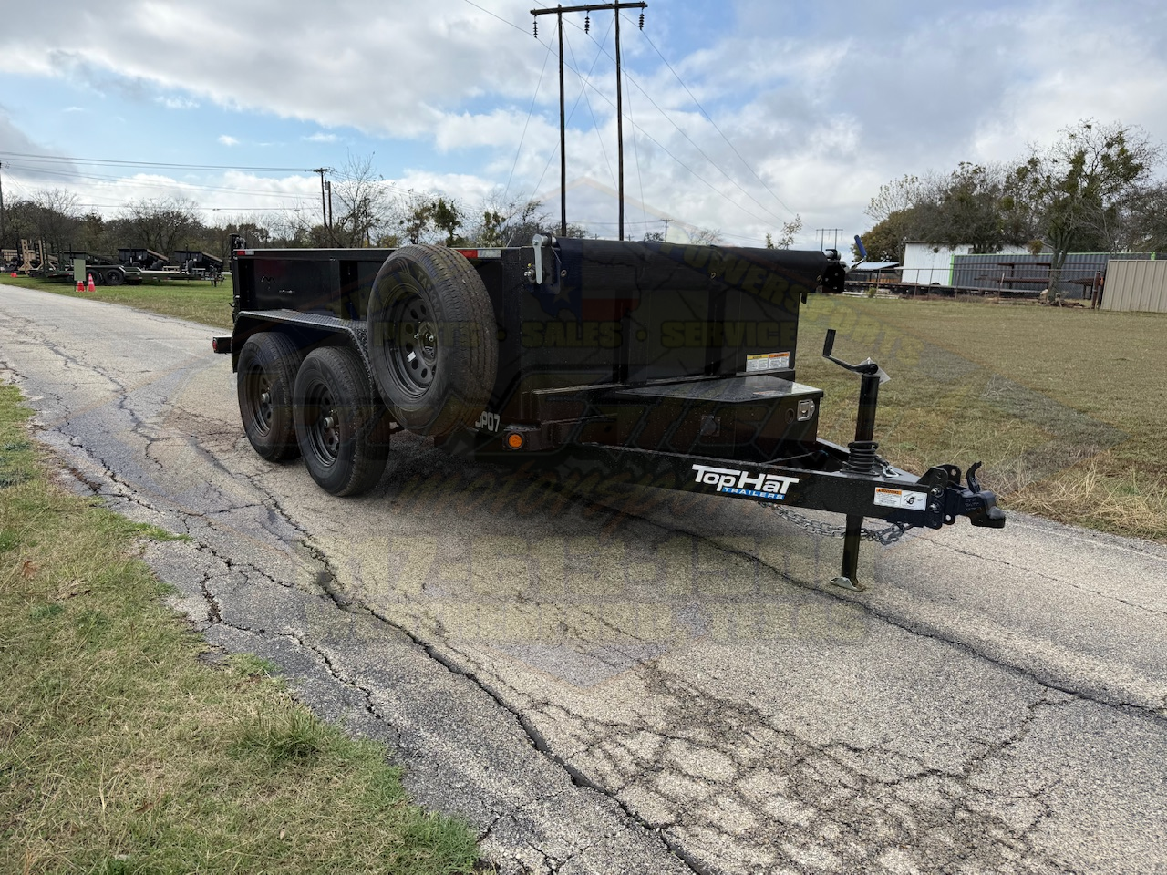 2026 TOP HAT 5' X 10' DUMP TRAILER WITH TARP AND SPARE 7,000 GVWR - Image 10