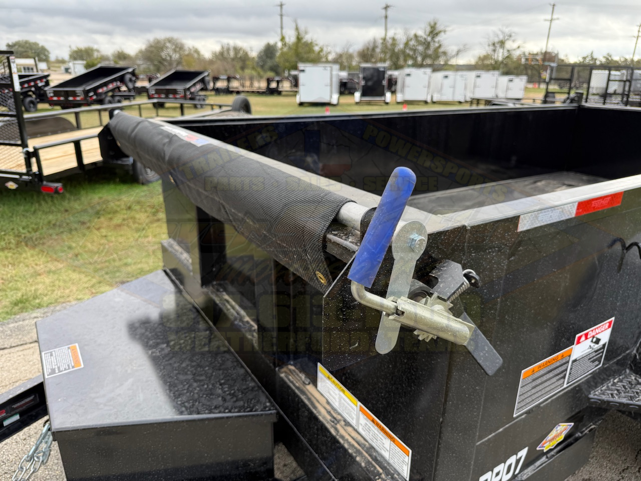 2026 TOP HAT 5' X 10' DUMP TRAILER WITH TARP AND SPARE 7,000 GVWR - Image 13