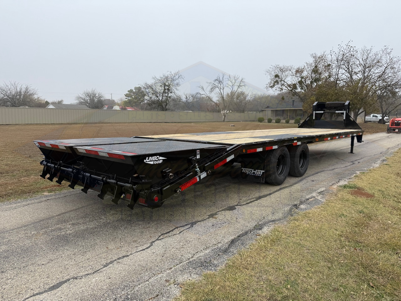 2026 TOP HAT 102" X 25' + 5' GOOSENECK TRAILER WITH JUMBO RAMPS AND SPARE 24,000 GVWR - Image 4