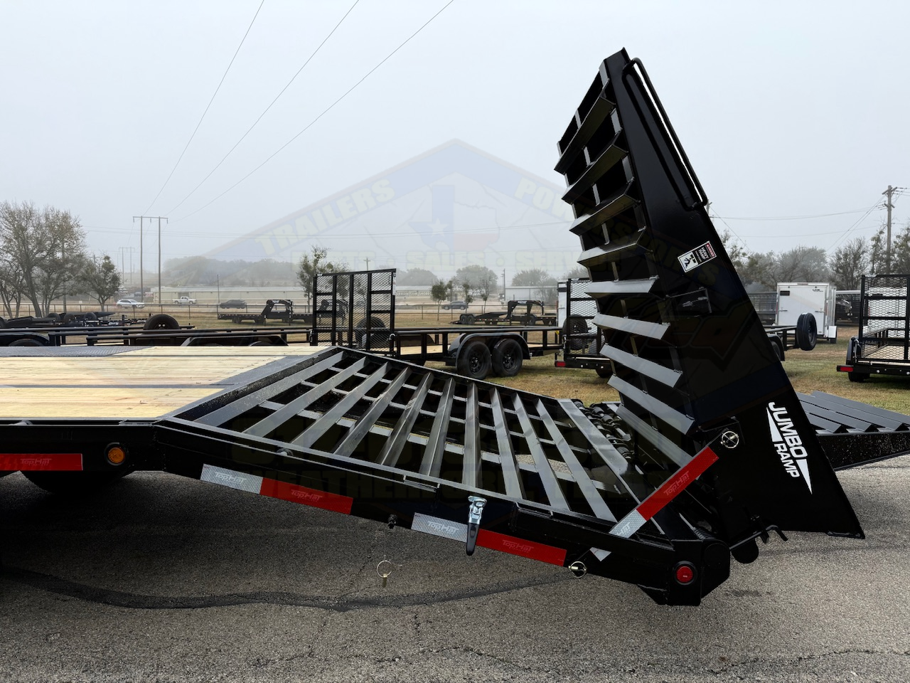 2026 TOP HAT 102" X 25' + 5' GOOSENECK TRAILER WITH JUMBO RAMPS AND SPARE 24,000 GVWR - Image 7