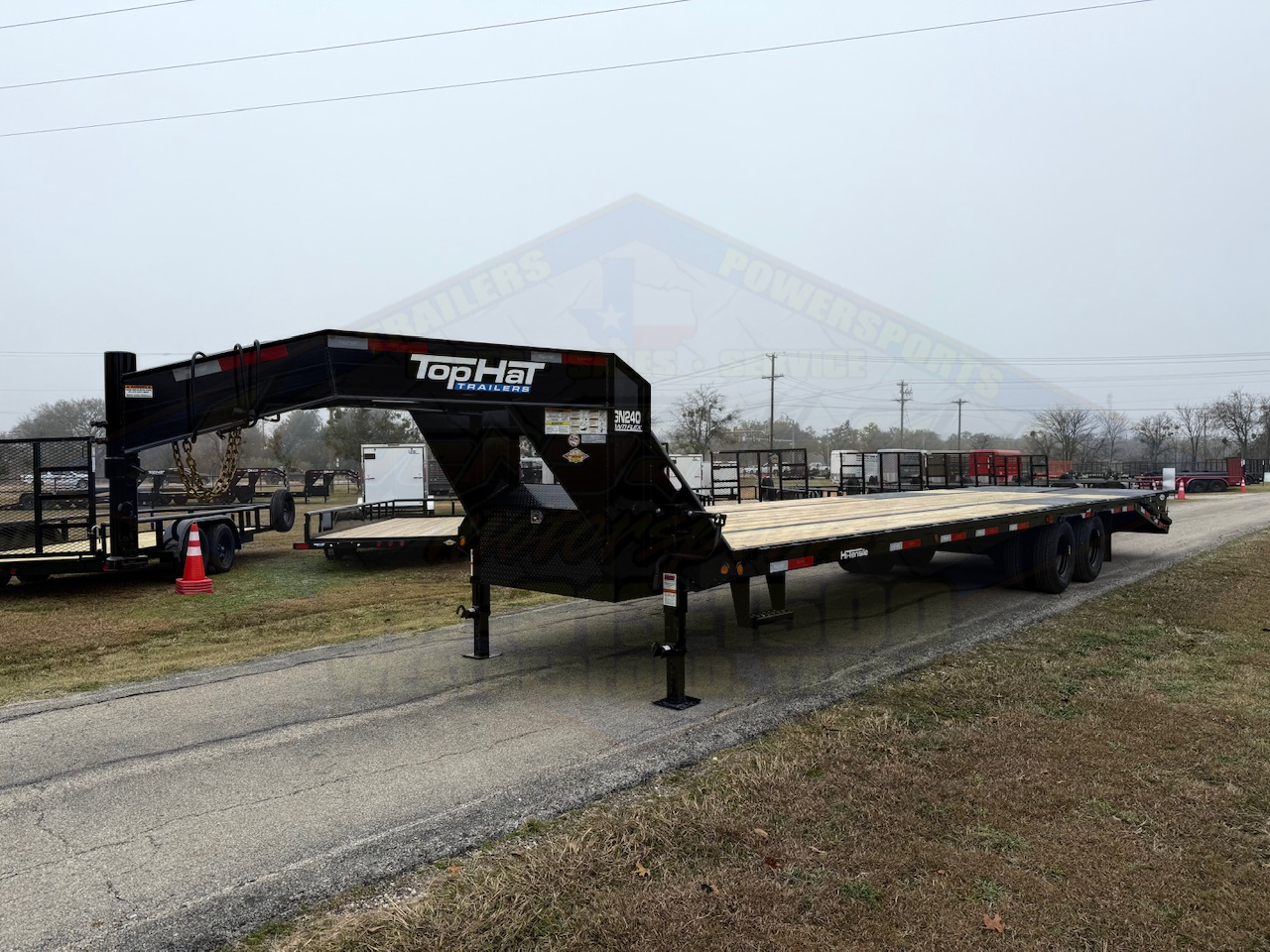 2026 TOP HAT 102" X 25' + 5' GOOSENECK TRAILER WITH JUMBO RAMPS AND SPARE 24,000 GVWR - Image 9