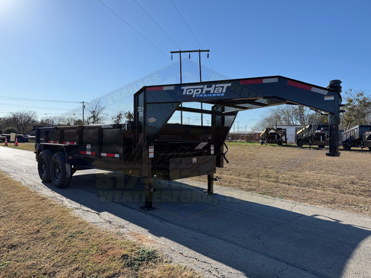 2026 TOP HAT 83" X 14' GOOSENECK DUMP TRAILER WITH TARP, RAMPS AND SPARE 14,000 GVWR - Image 3
