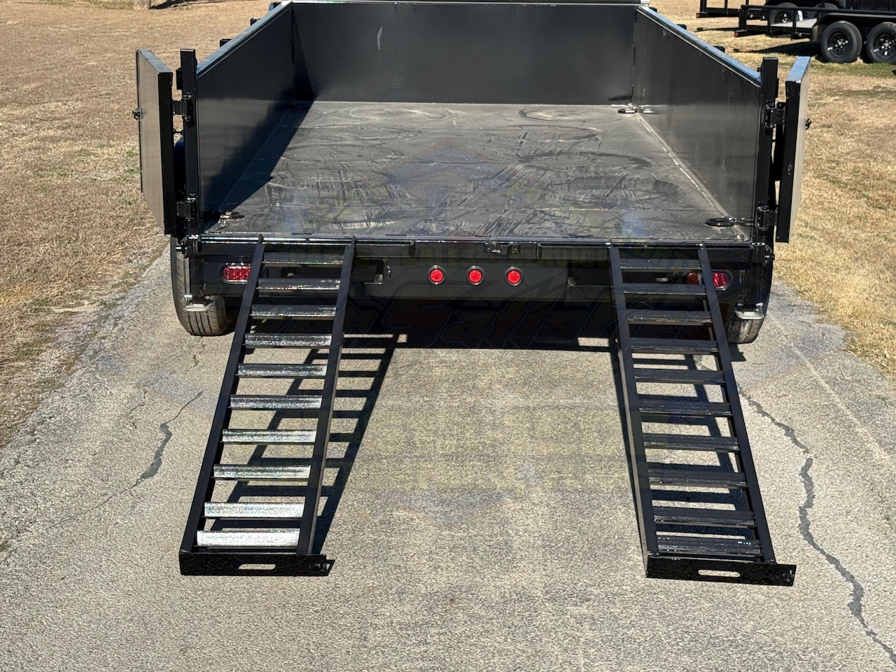 2026 TOP HAT 83" X 14' GOOSENECK DUMP TRAILER WITH TARP, RAMPS AND SPARE 14,000 GVWR - Image 9