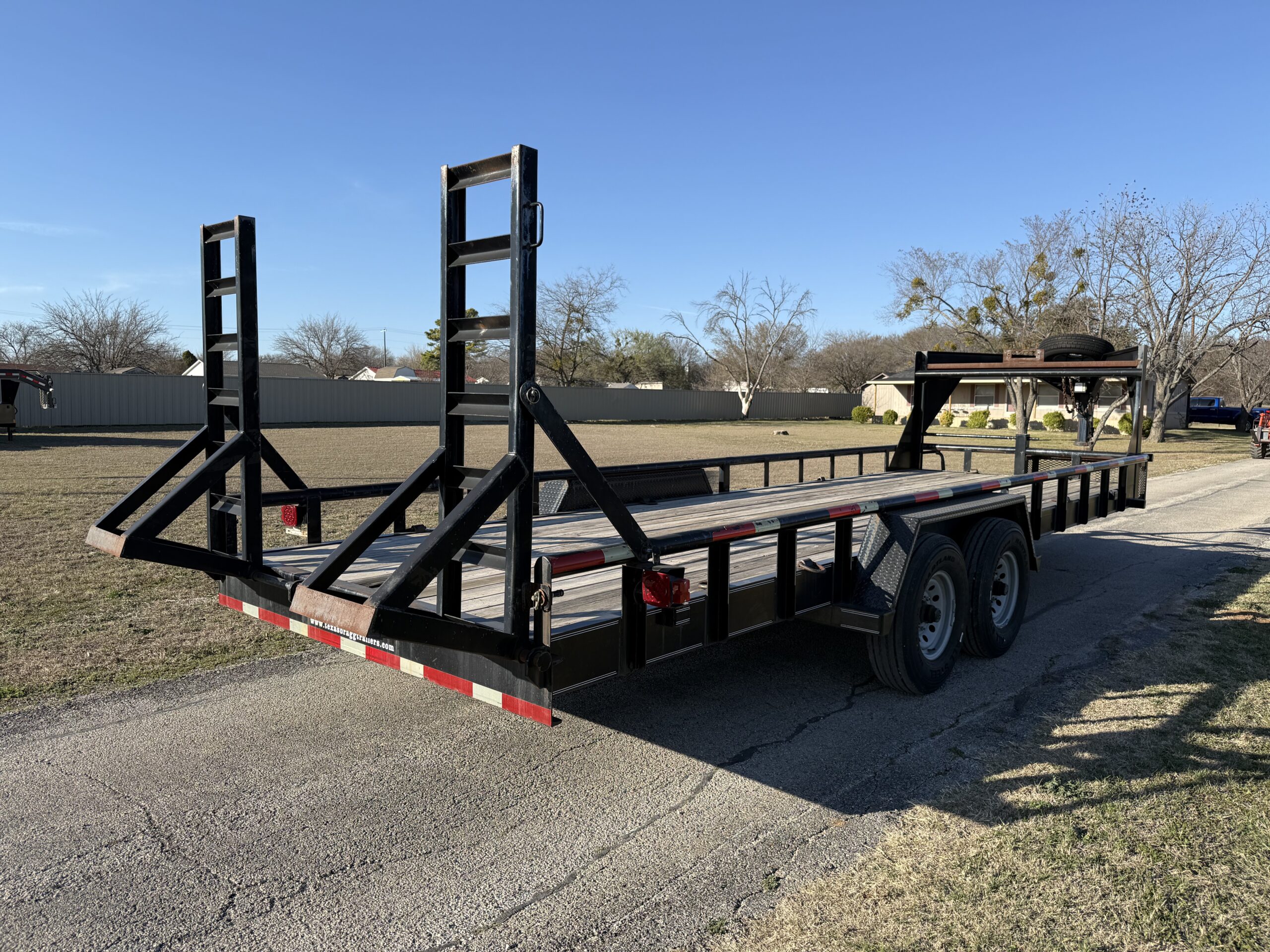2018 TEXAS BRAGG 83" X 24' GOOSENECK PIPE TOP TRAILER WITH STAND-UP RAMPS 14,000 GVWR - Image 4