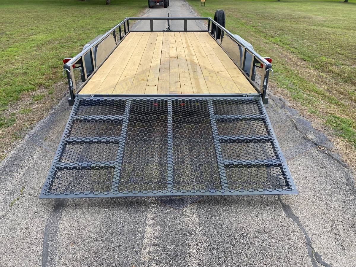 2026 TOP HAT 83" X 16' PIPE TOP UTILITY TRAILER WITH 4' SPRING ASSIST RAMP GATE, SPARE 7,000 GVWR GREY - Image 5