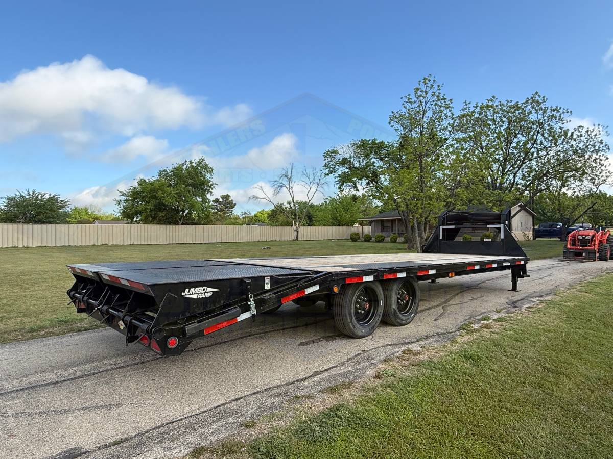 *USED* 2026 TOP HAT 102" X 25' GOOSENECK FLATBED TRAILER WITH RAMPS & SPARE 17500#GVWR - Image 4