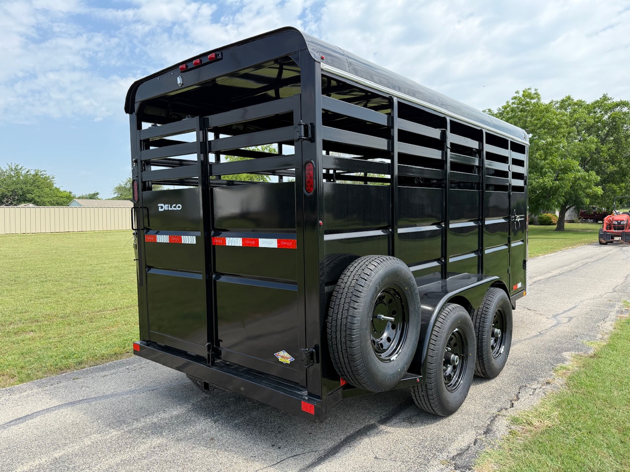 2026 DELCO 6' X 16' BUMPER PULL STOCK TRAILER BLACK 12,000 GVWR - Image 4