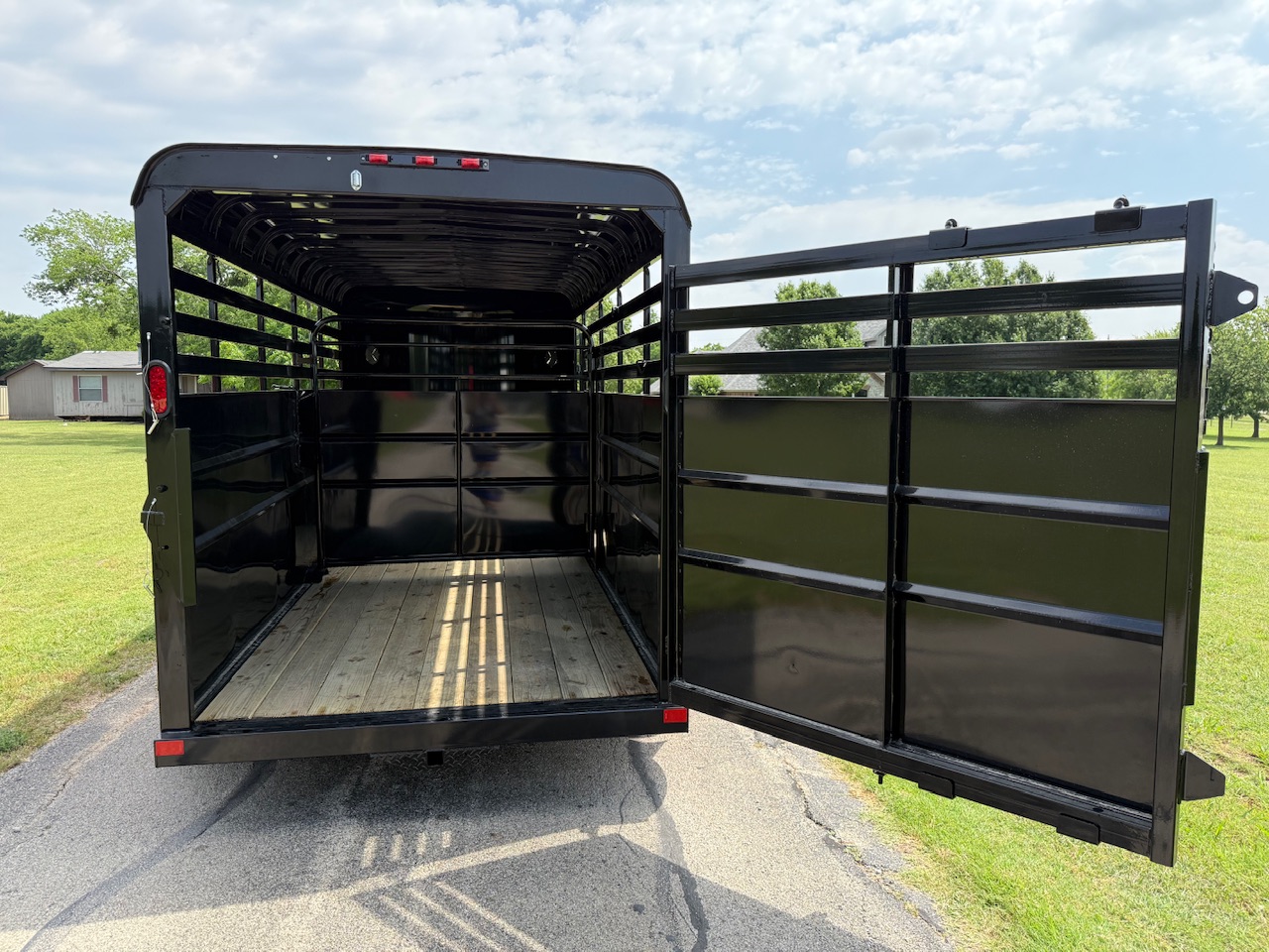 2026 DELCO 6' X 16' BUMPER PULL STOCK TRAILER BLACK 12,000 GVWR - Image 7