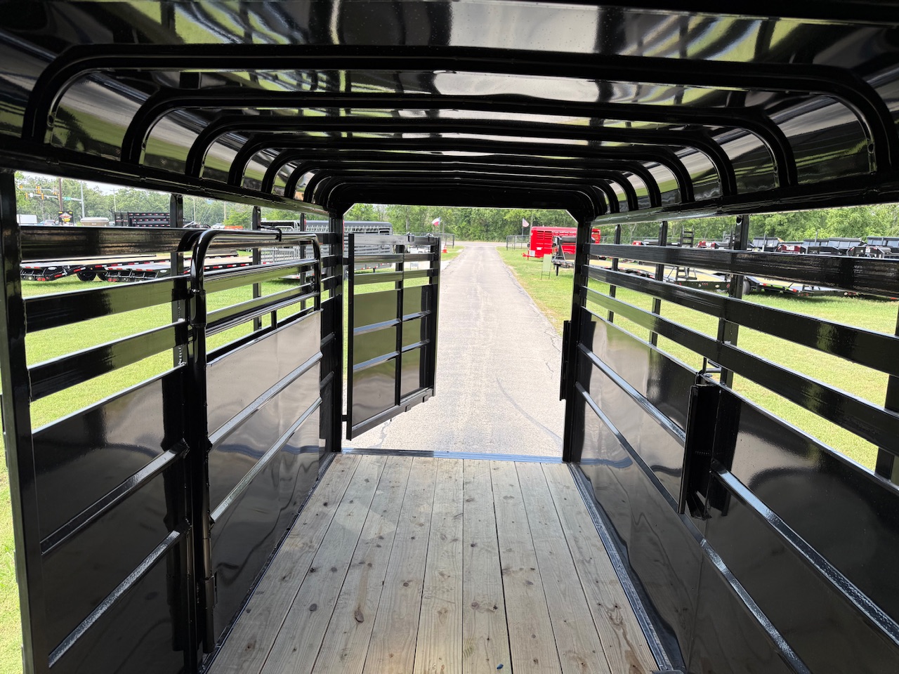 2026 DELCO 6' X 16' BUMPER PULL STOCK TRAILER BLACK 12,000 GVWR - Image 9